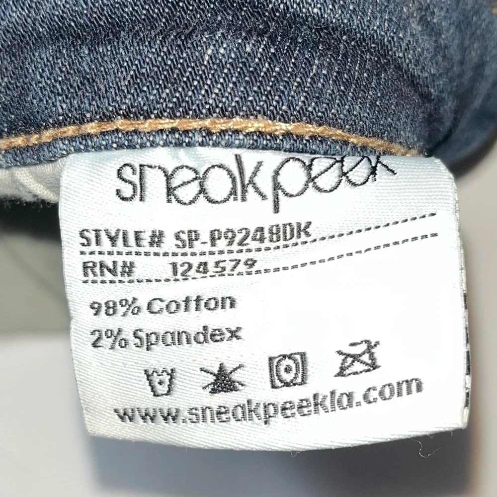 Sneak Peek Low Rise Distressed SkinnyJeans - Picture 5 of 6